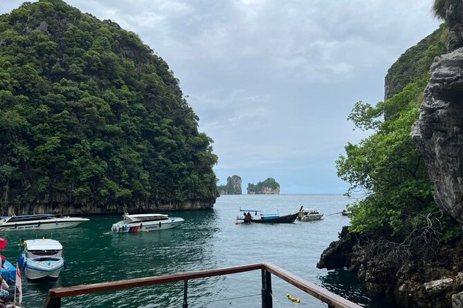 Best of Phi Phi Island Adventure Day Tour with Lunch from Phuket - Loh Samah Bay and Pileh Lagoon