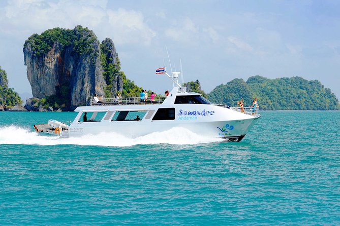 Blu Anda Catamaran to Phi Phi from Phuket - Lunch aboard the catamaran