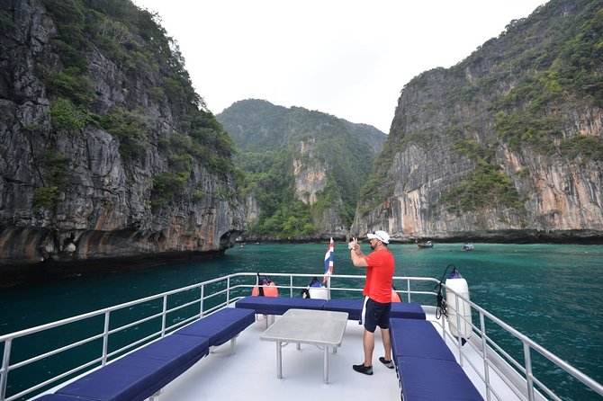Blu Anda Catamaran to Phi Phi from Phuket - Weather, timing, and who should book