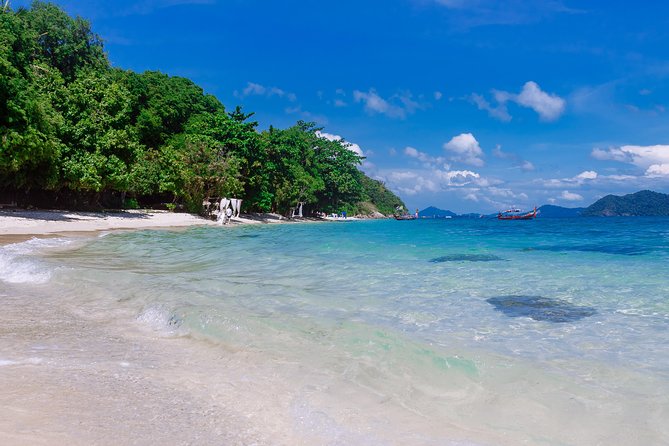 Bon Island Tour by longtail boat with Lunch - Starting at CC’s Hideaway at 11 a.m.
