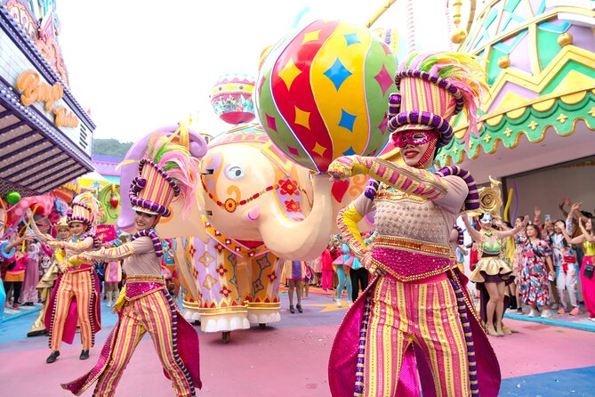Carnival Magic Phuket Ticket Includes Dinner and Transfer - Who should book this experience?