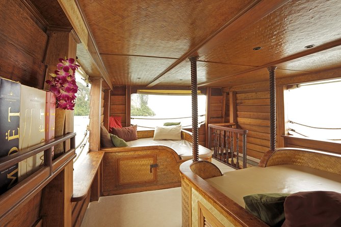 - Comfortable boat for cruising in Phang Nga Bay - The "Must-Do"! - Starting from Phuket at 10 a.m.
