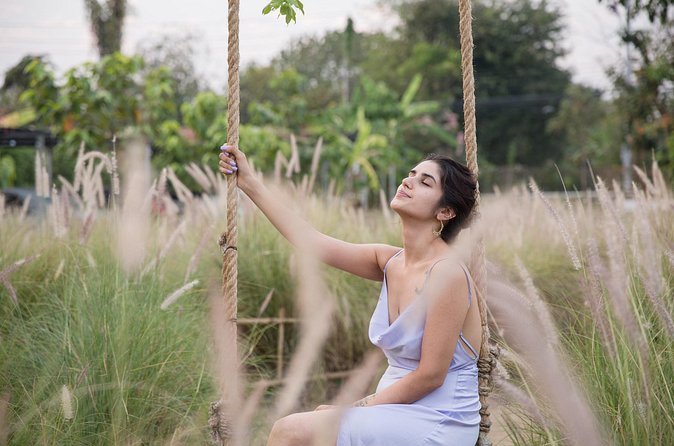 Decode Your Birth Chart: A Guided Astrology Workshop - The astrologer’s calm, intuitive approach