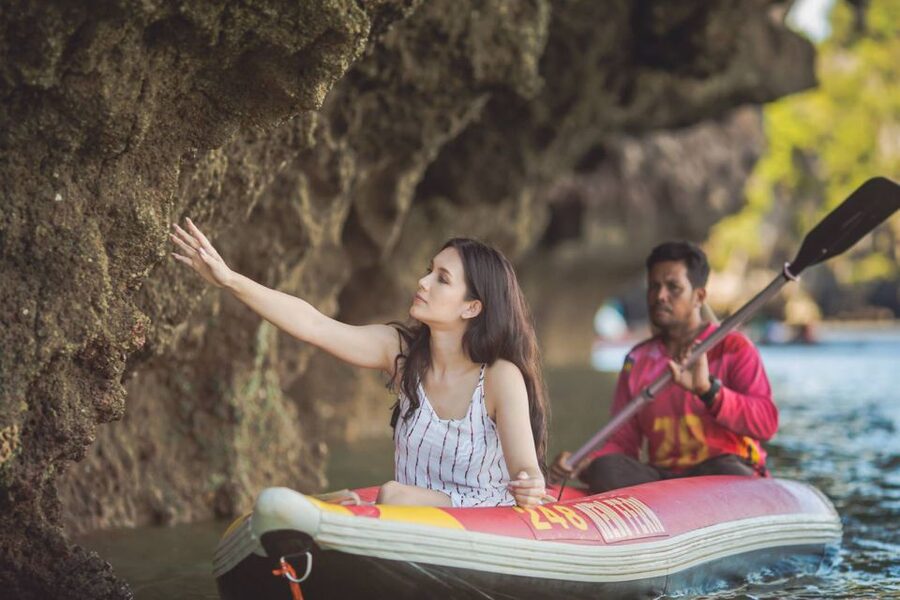 From Phuket: James Bond and Phang Nga Bay Tour by Speedboat - Guides, food, and the service on board