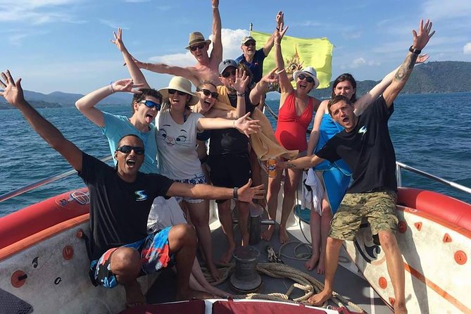 Full-Day Beginner Scuba Course with Private Tuition, Racha Yai - Breakfast, equipment, and getting ready