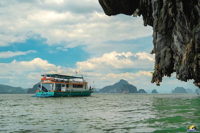 Full day Phangnga Bay with Andaman Sea Kayak - Hong Island and the return journey