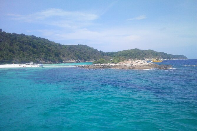 Full-Day Racha Noi and Racha Yai Snorkeling from Phuket - The final stop at Koh Racha Yai