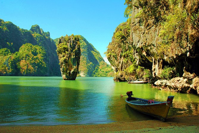 James Bond Island Adventure: Speedboat & Canoe Expedition - Canoeing through the karst scenery