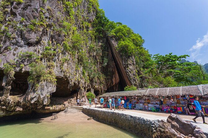James Bond Island and Phang Nga Bay Tour from Phuket - Guides, boats, and the group experience