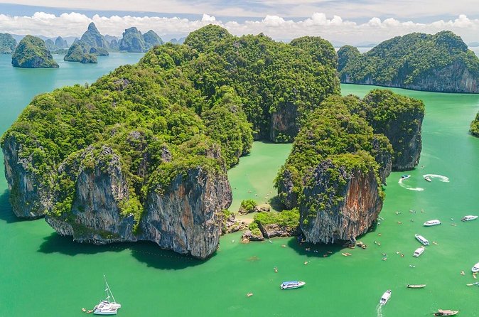 James Bond Island by Speedboat and Canoe at Hong Island - Lunch and local shopping at Koh Panyi