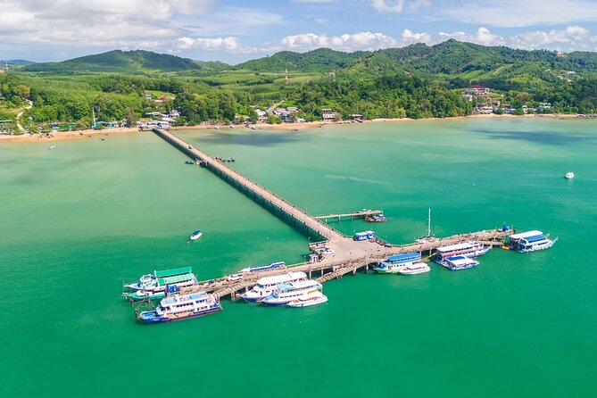 James Bond Island by Speedboat and Canoe at Hong Island - Naka Island for swimming and beach time