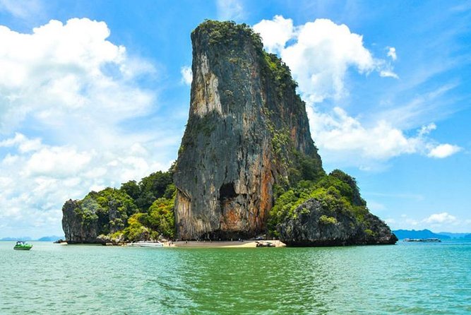 James Bond Island & Phang Nga Bay with Canoeing By Big Boat From Phuket - Lunch on board and the comfort factor