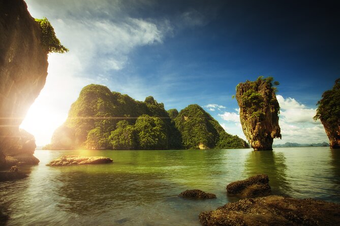 James Bond Twilight Sea Canoe and Glowing Plankton from Phuket - Thai food served while the boat is moving