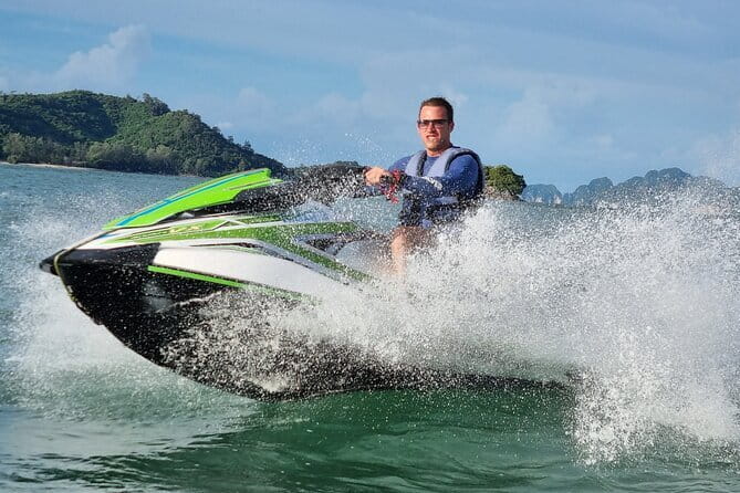 Jetskiing on Patong Bay - Key points before you book