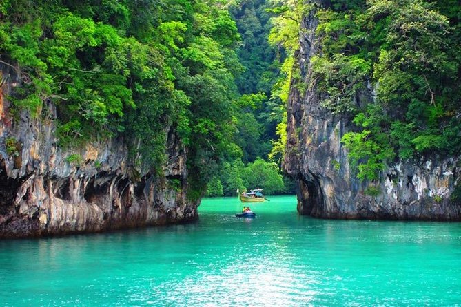 Luxury Speedboat : Day trip to PhiPhi with National Park fee - Hotel pickup and the morning start
