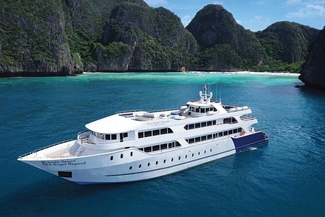 One Way Phi Phi Island Cruise with Normal Seats to/from Phuket - What the two-hour crossing feels like