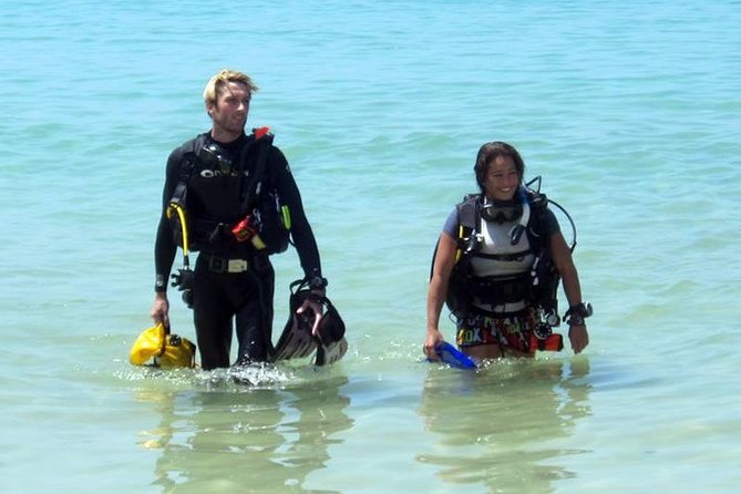 Open water scuba certifiication course with beach dives - Day one: paperwork, equipment, and the pool