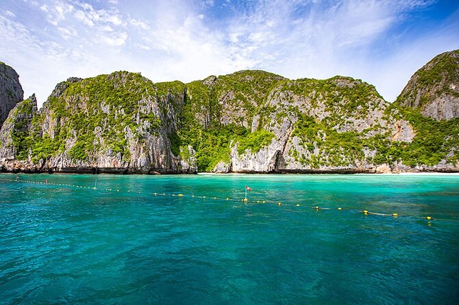 Phi Phi and Khai Islands Premium Service Trip by Seastar Andaman From Phuket - The speedboat ride to Phi Phi Leh