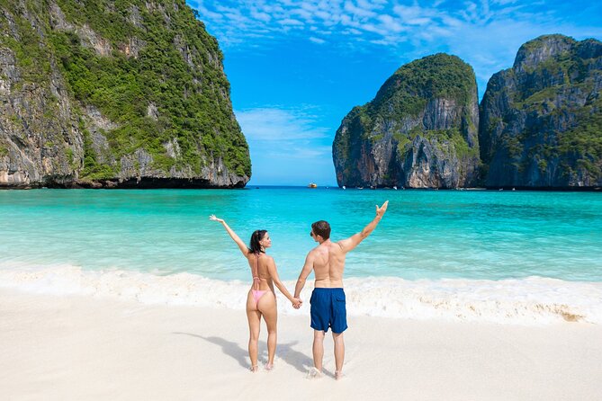 Phi Phi & Bamboo Island Full Day Tour by Premium Speed-Catamaran - Pileh Lagoon: the best chance to get in the water