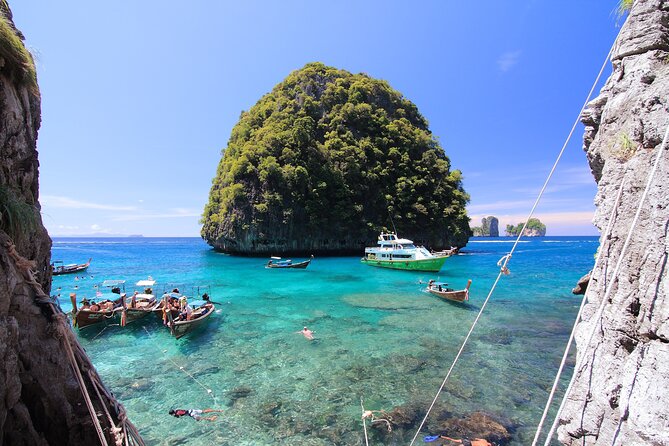 Phi Phi Island Hopping Day Trip by Speed Boat from Phuket - Lunch and an hour on Phi Phi Don