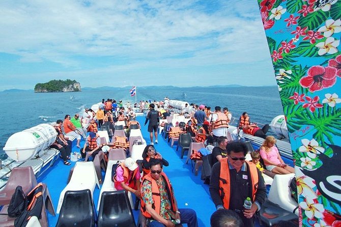 Phi Phi Islands Snorkeling Trip By Big Boat From Phuket - Phi Phi Don lunch and the three-hour island stop