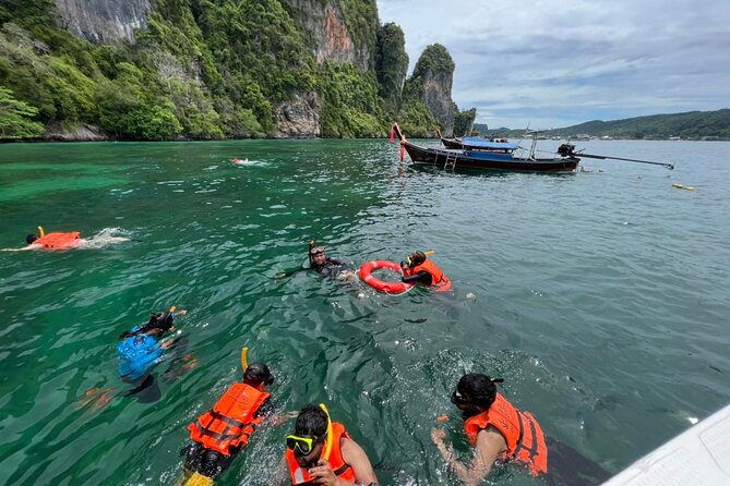 Phi Phi Islands Speedboat Full-Day Tour from Phuket+ Buffet Lunch - Lunch and Free Time at Ton Sai Pier