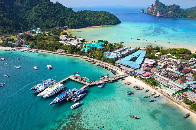 Phi Phi Islands Tour by Luxury Big Boat from Phuket - A long, comfortable crossing from Phuket