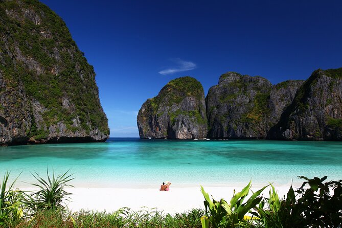 Phi Phi, James Bond & Krabi Overnight - Exclusive 2D1N - Railay Beach adds Krabi’s cliffs