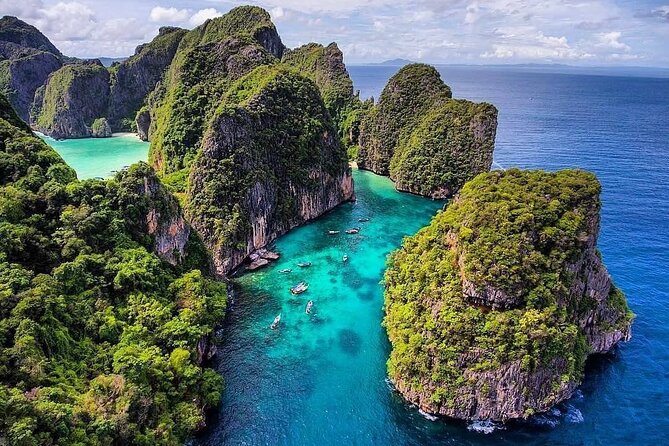 Phi Phi & Khai Islands Snorkeling Trip w/ Lunch and Fins by Speedboat - Lunch at Ton Sai Bay on Phi Phi Don