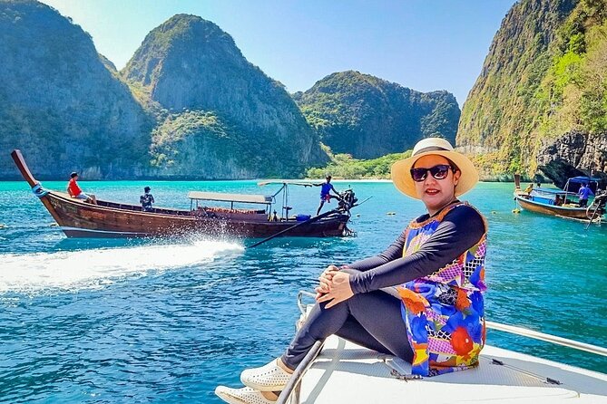 Phi Phi & Khai Islands Speedboat Tour from Phuket with Snorkeling - Phi Phi Don lunch and a useful pause