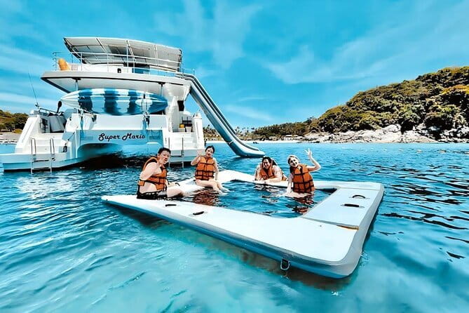 Phi Phi Maya and Maithon by Indigo Luxury Catamaran in Phuket - The guides shape the mood