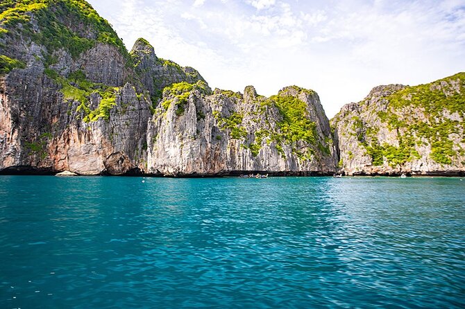 Phi Phi, Maya, Khai and Pileh Day Trip by Speed Catamaran From Phuket - How the group size changes the day