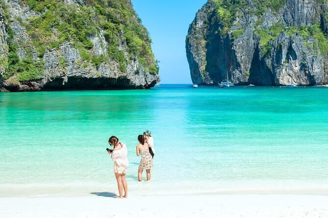Phi Phi with Maya and Bamboo Island Day Trip by Speedboat - Speedboat realities from Phuket