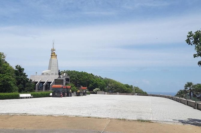 Phuket city tour - A local Thai lunch with useful dietary choices