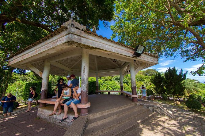 Phuket City Tour with Wat Chalong, Big Buddha & Famous Viewpoints - Pickup, traffic, and the true time commitment