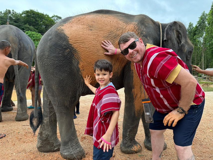 Phuket: Elephant Experience with Lunch or Dinner and Pickup - Making tie-dye using Karen techniques