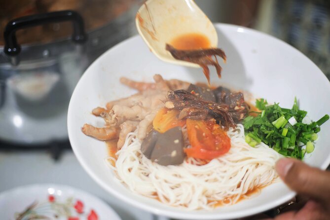 Phuket: Flavours of the South Food Tour - Oh Aew in Phuket Old Town