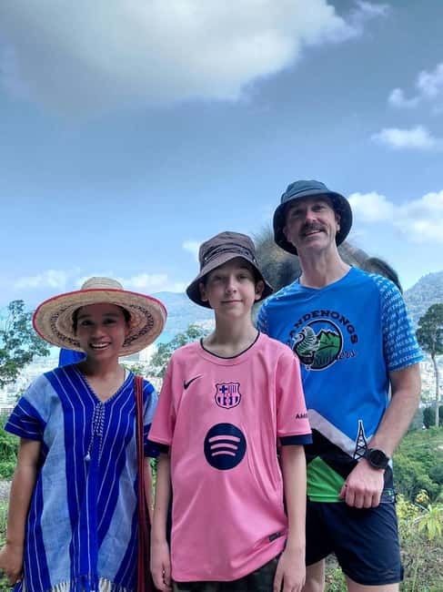 Phuket: Guided Walk Tour to Elephant Sanctuary with Transfer - A quiet elephant encounter in Phuket