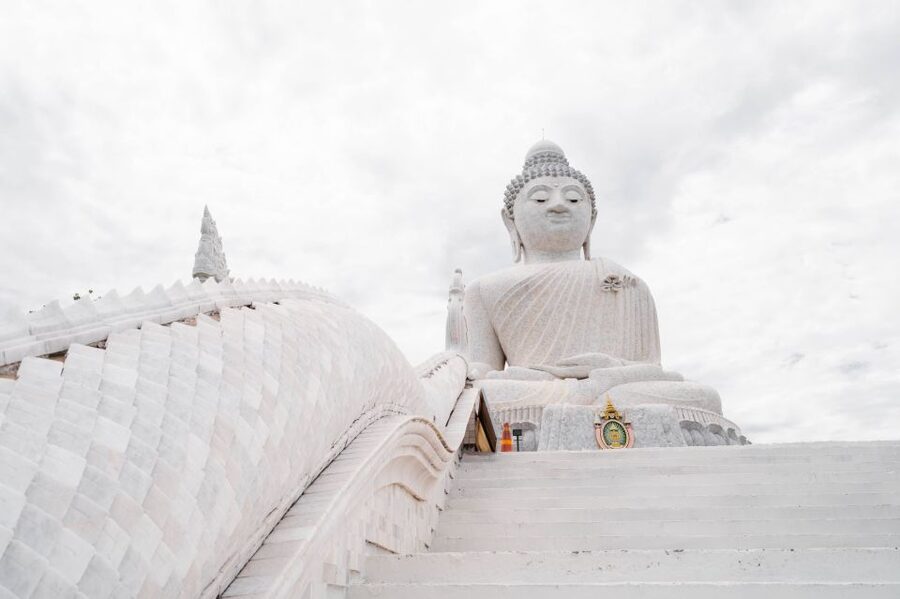 Phuket: Half-Day City Highlights and Viewpoints Group Tour - Chalong Temple’s Glittering Pagoda