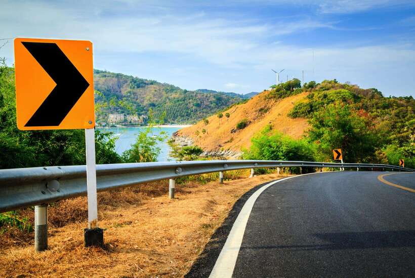 Phuket: Half-Day Viewpoint, Big Buddha and Wat Chalong Tour - Wat Chalong and the meaning of a blessing
