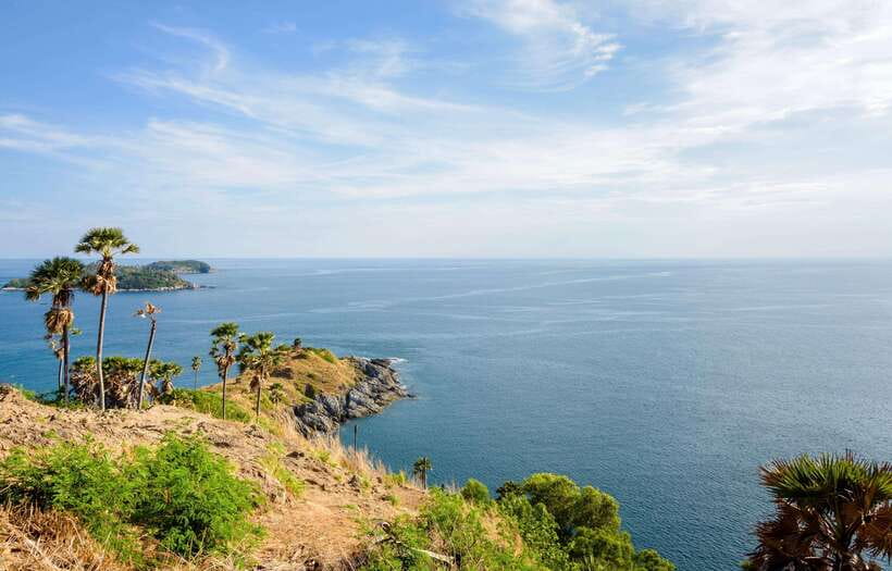 Phuket: Half-Day Viewpoint, Big Buddha and Wat Chalong Tour - Phuket Old Town, from food stalls to colonial streets