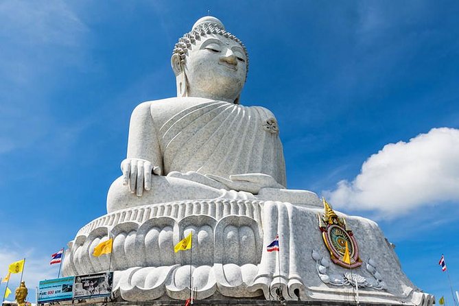 Phuket Landmark Tour , Old Town, Big Buddha - The cashew nut factory adds a local-product stop