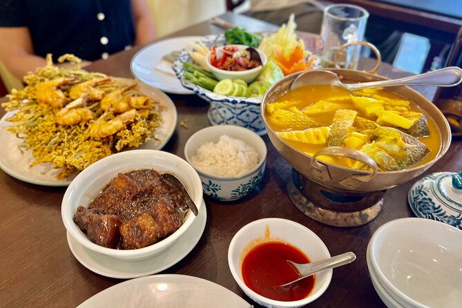 Phuket Old Town Food Tour with 10+ Locals' Favorites Tastings - Starting at 101 Ranong with a local market breakfast