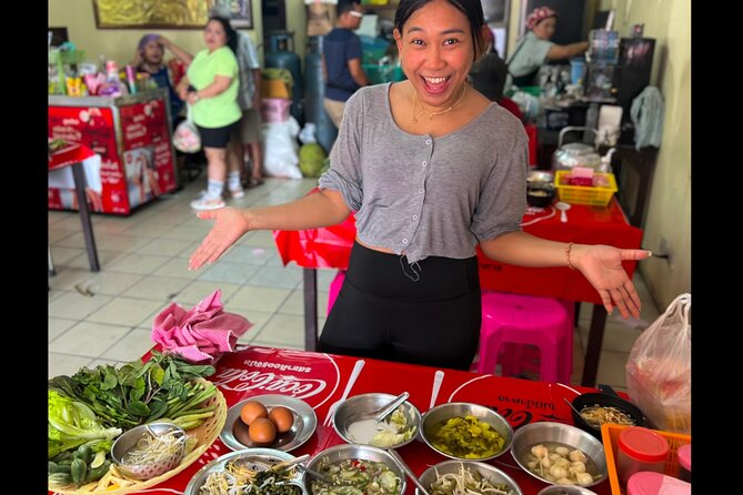 Phuket Old Town Food Tour with 10+ Locals' Favorites Tastings - At 30 Ranong, food becomes a lesson