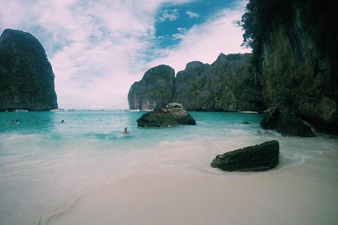 PHUKET-Phi Phi Island-Khai Island-Lunch by Sea Angel Speed Boat - Key points to know before you book