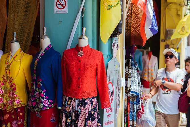 Phuket Private Local Guide Customized Sightseeing Tour (8 hrs) - Old Phuket Town: colorful streets and local context
