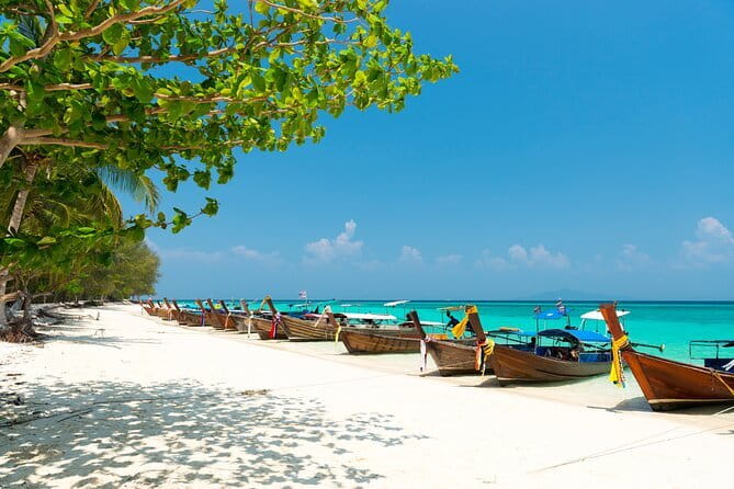 Phuket Private Speed Boat Tours - Phi Phi Don lunch and free time