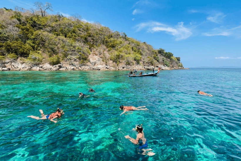 Phuket: Racha and Coral Islands Speedboat Trip with Lunch - Coral Island combines lunch, photos, and downtime
