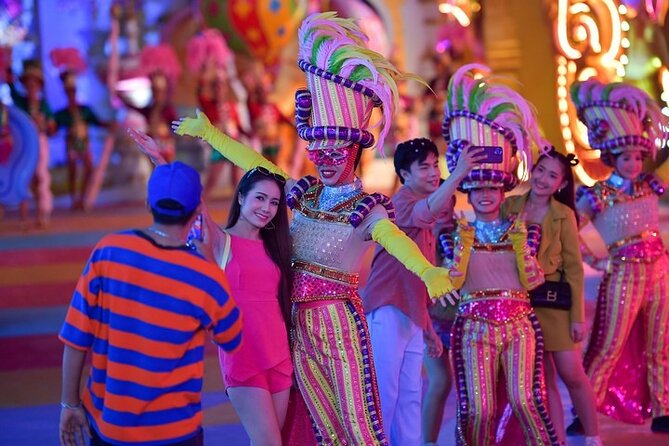 Phuket’s Dazzling Spectacle: Carnival Magic Theme Park Experience - Arriving between 5:30 and 7 pm