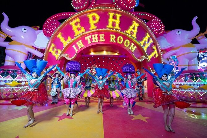 Phuket’s Dazzling Spectacle: Carnival Magic Theme Park Experience - Deciding on the buffet
